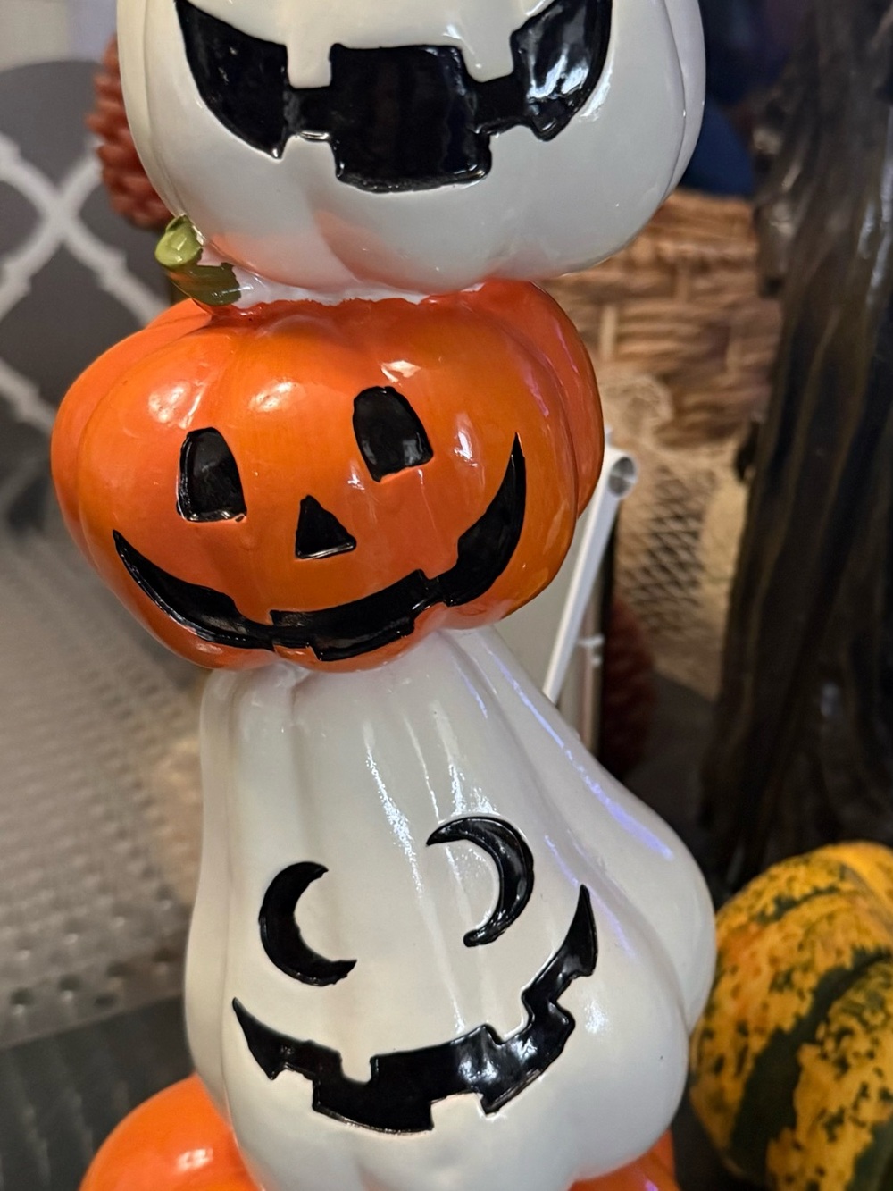 Halloween Stacked Pumpkins 🎃